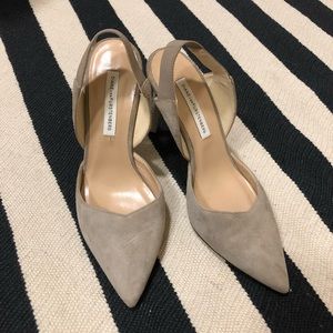 DIANE VON FURSTENBERG Pointed Toe Slingback Heels